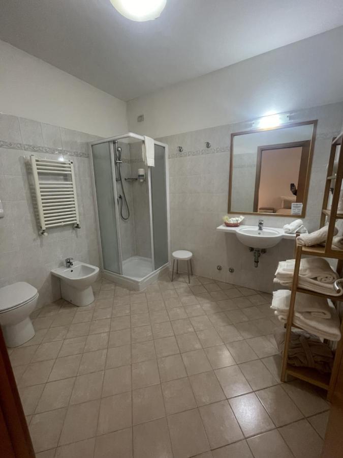 Hotel Petrarca Boara Pisani Exterior foto